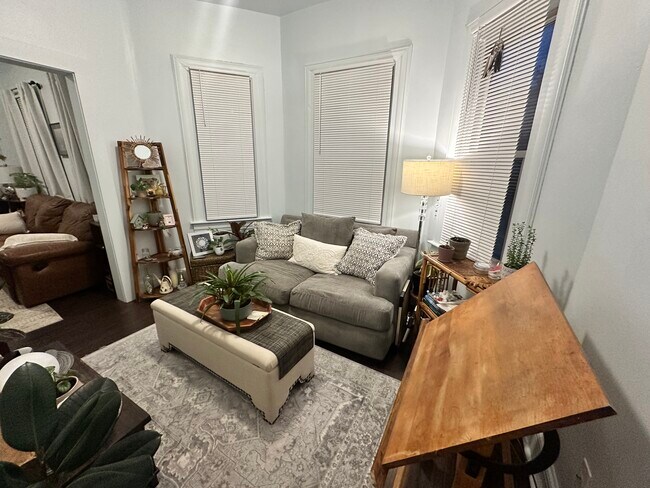 Photo - 85 Leonard Ave Unit 1