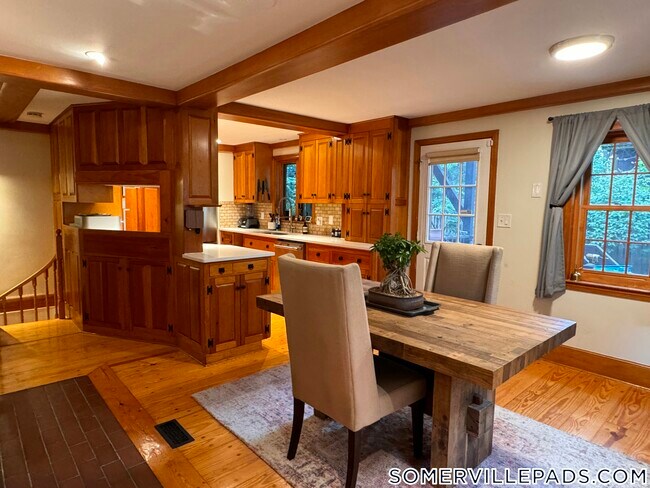 78 Sycamore St Unit 2