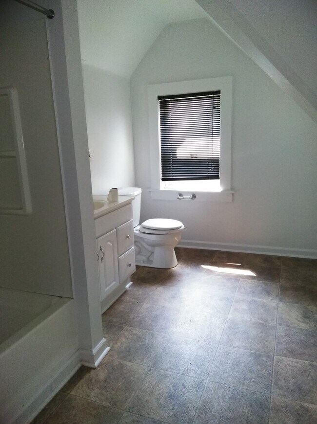 196 Laburnam Crescent Unidad 002