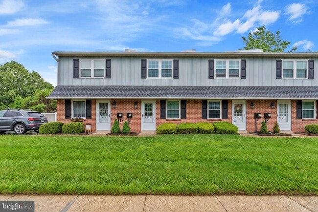 Photo - 4520 Rosemarie Dr Townhome