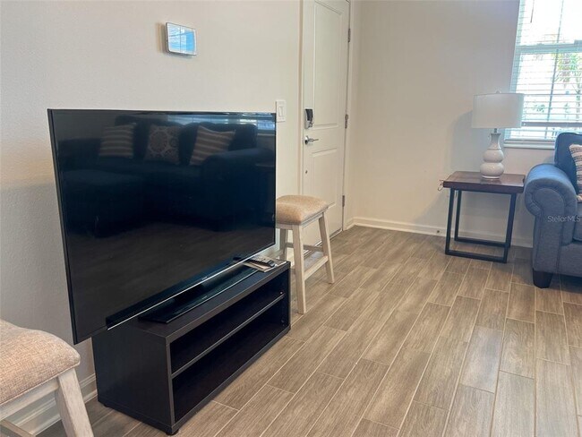6488 Needle Wy