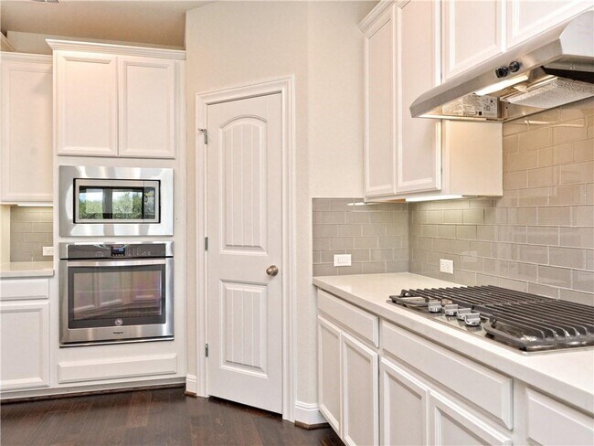 Photo - 15716 Cinca Terra Dr