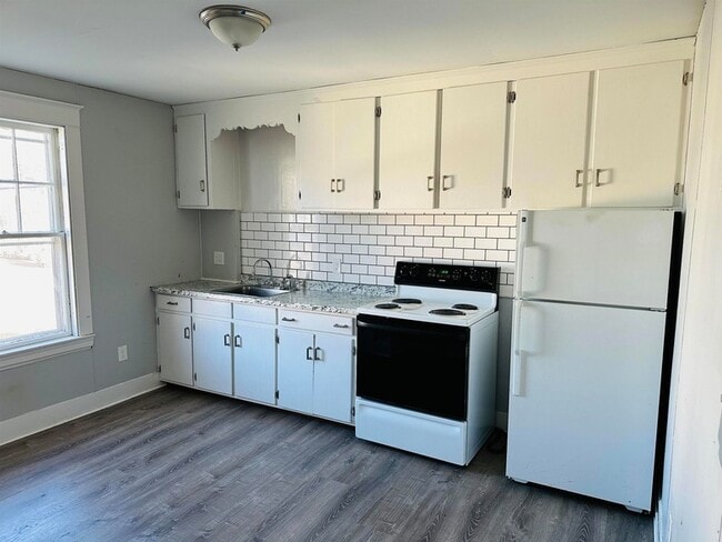 Photo - 232 High St Unit A