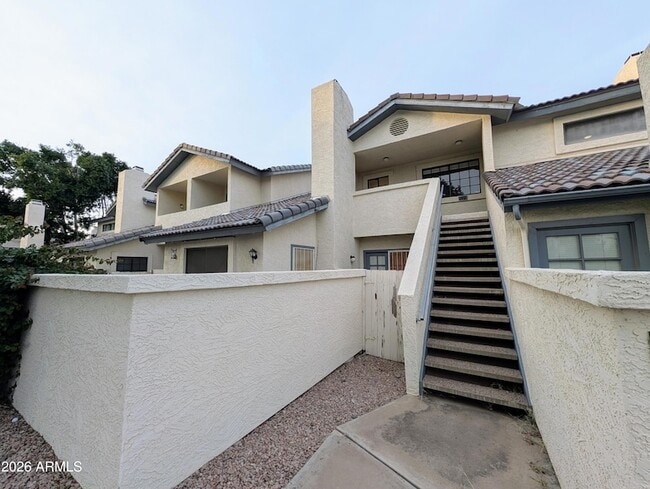 Building Photo - 1222 W Baseline Rd