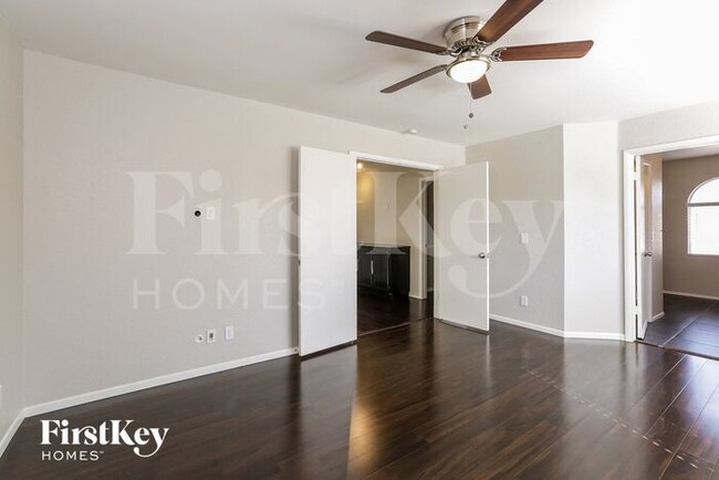 Photo - 1406 Harmony Hill Dr House