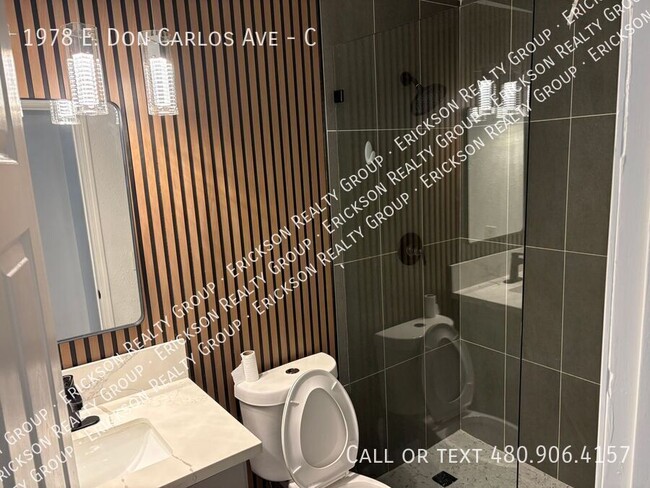 Photo - 1978 E Don Carlos