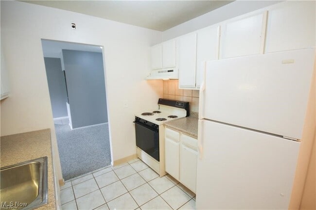 Photo - 20333 Detroit Rd Unit 505