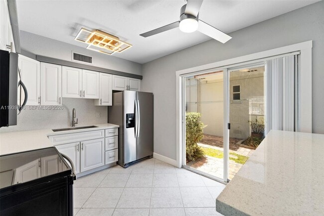 Photo - 2508 Bay Dr Unit 23