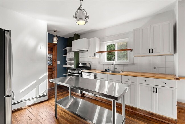 Photo - 23 Brayton Rd