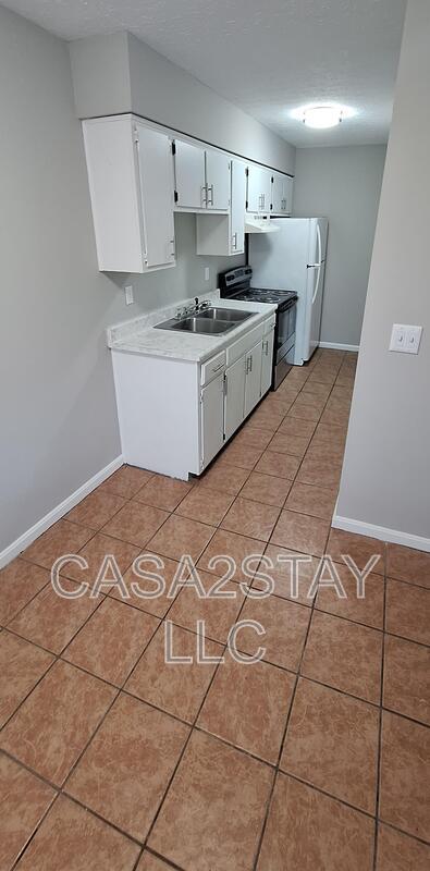 Building Photo - 670 Knox Blvd Unit 28