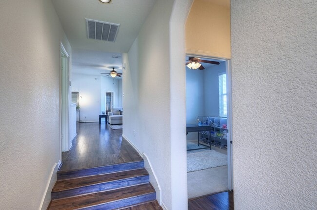 Photo - 108 Cove Cir