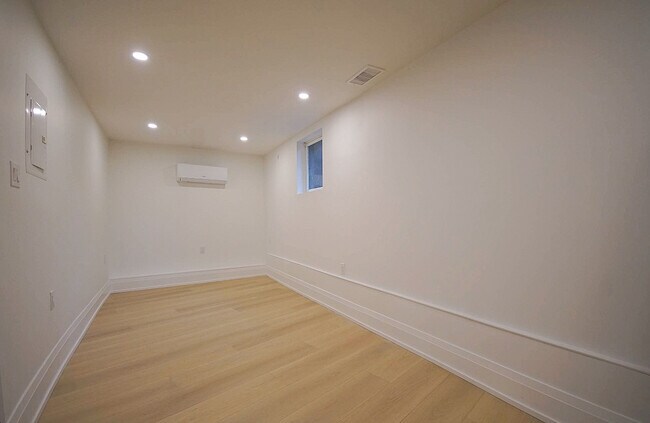 Photo - 271-271 Madison Ave S Unit 9