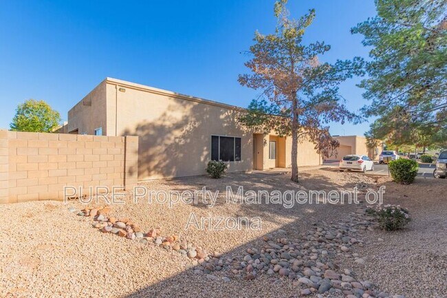 Photo - 625 N Hamilton St