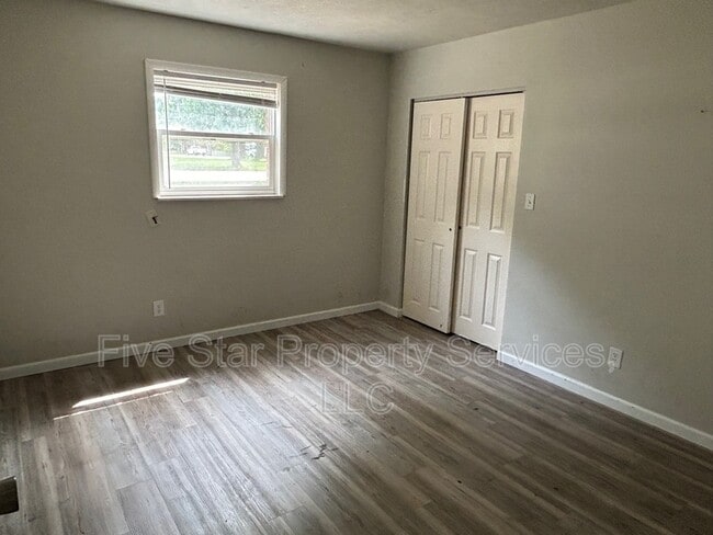 Photo - 201 W Allen St Unit 113