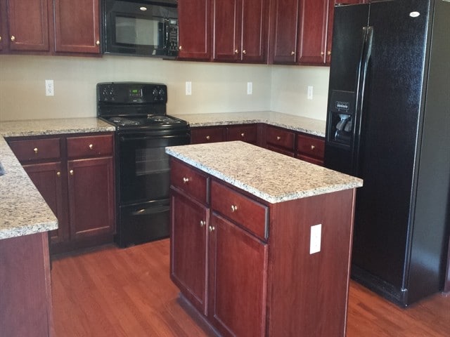 14 Jordan Crest Ct