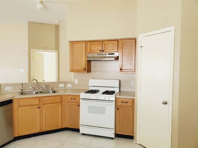 2659 Daryns Landing Dr