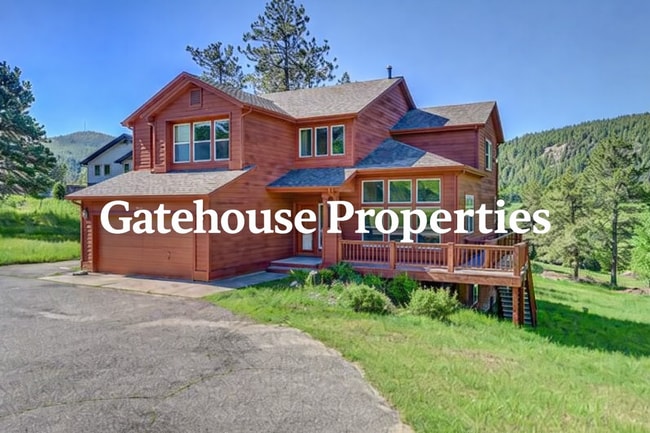 Building Photo - Beautiful Evergreen Home
