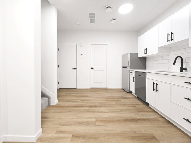 Photo - 10617-10122 122 Ave NW Unit 10617 BSMT