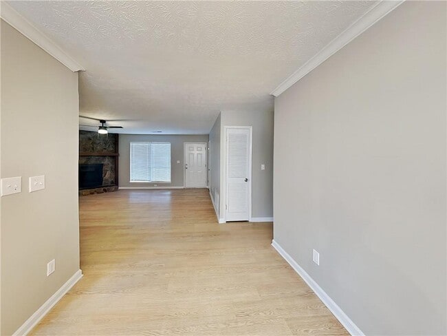 Photo - 8321 Beechwood Ct