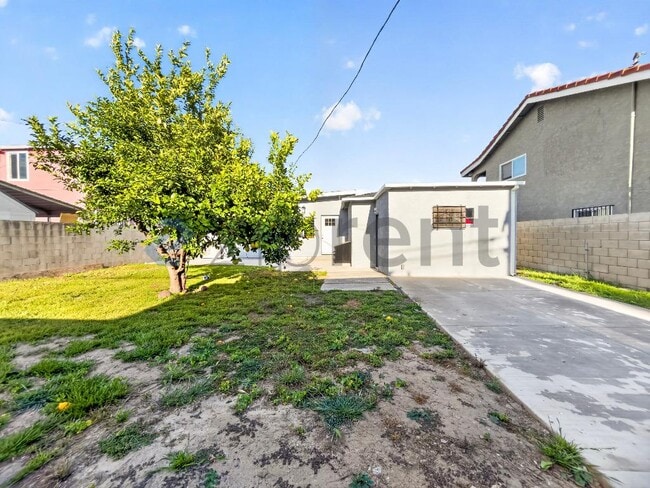 Photo - 3233 Easy Ave