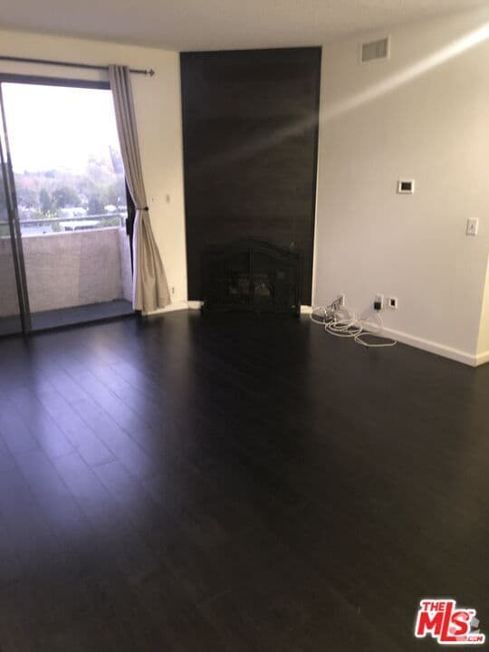 Building Photo - 1951 Pelham Ave Unit 303 Rental