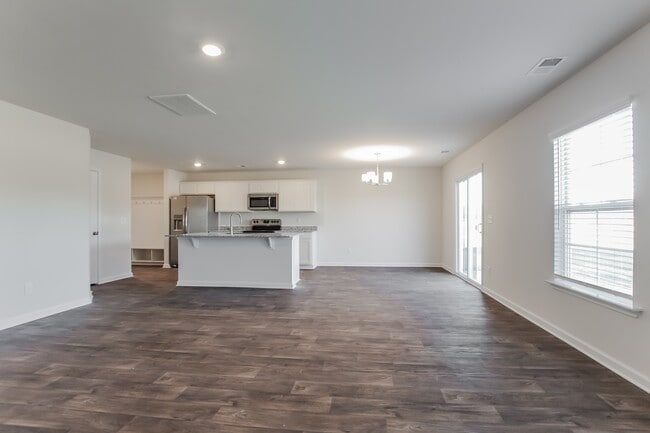 Photo - 165 King Buck Dr