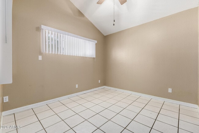 Photo - 911 S Hacienda Dr