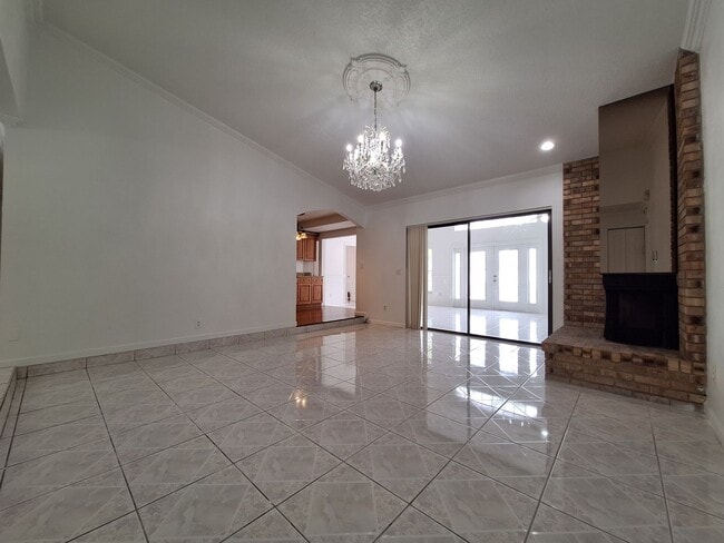 Photo - Spacious 4-Bed, 3-Bath Belle Isle Home wit...