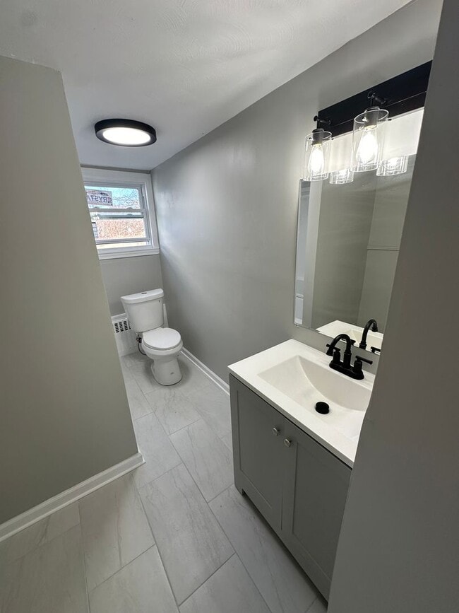 Photo - 177 Hart St Unit 2