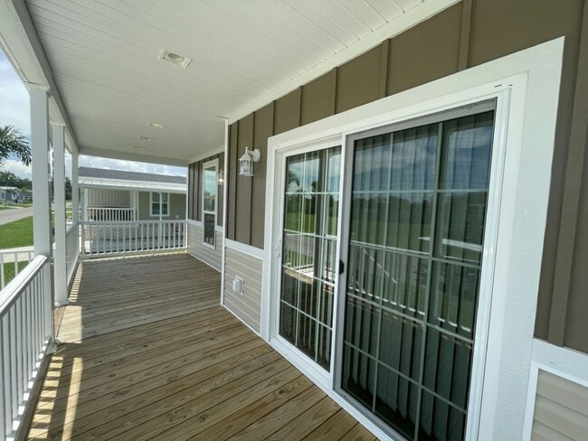 Photo - 34669 Ballyhoo Dr