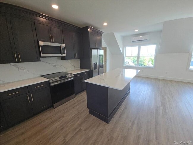 Photo - 28 Haines Ln Unidad A