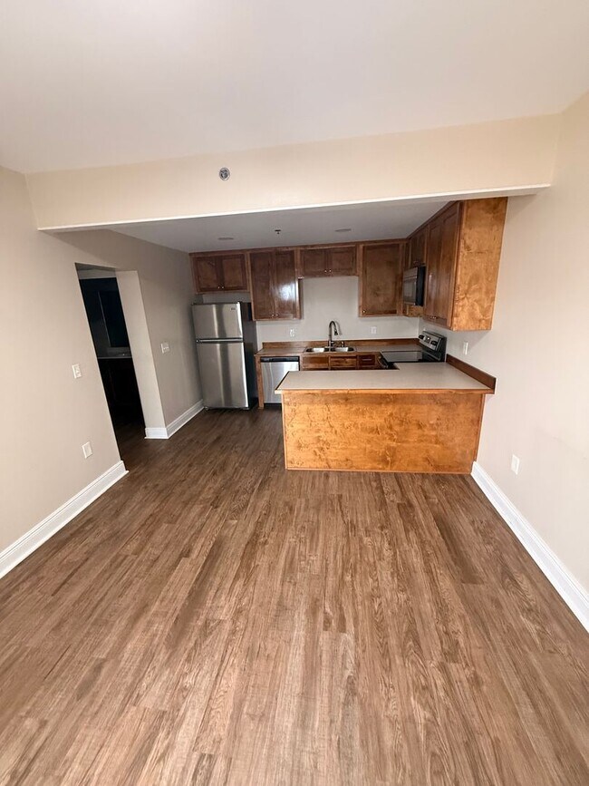 Photo - 3801 Halsey St Unit Apt 204