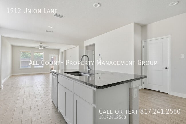 Photo - 1912 Union Ln