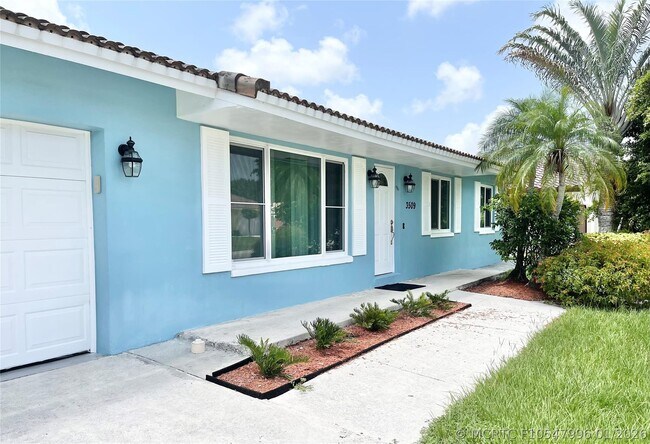 3509 NW 25th Way