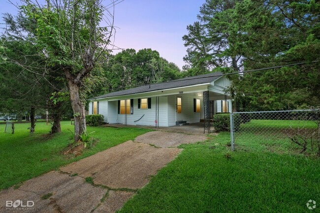 Building Photo - Country LIving!! Rental