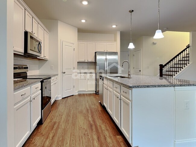 Photo - 208 Clearwater Cir