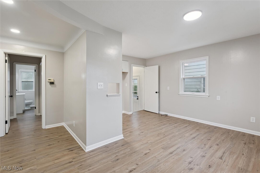 Photo - 14214 Reddington Ave