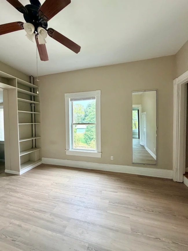1437 Hepburn Ave Unit 3