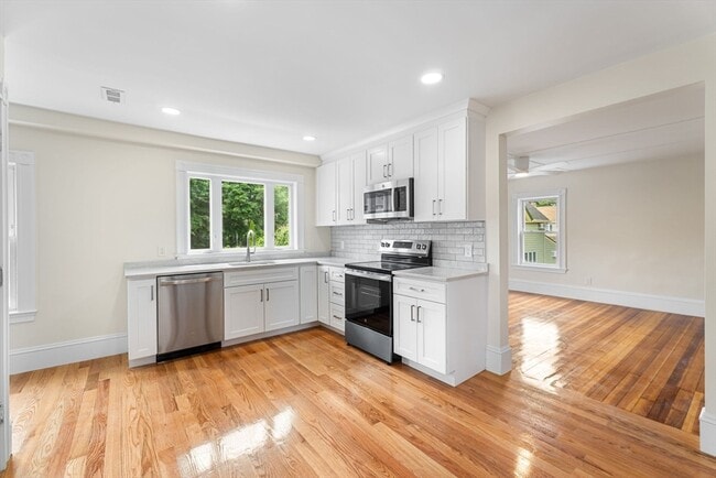 Photo - 29 Sylvan St Unit 2