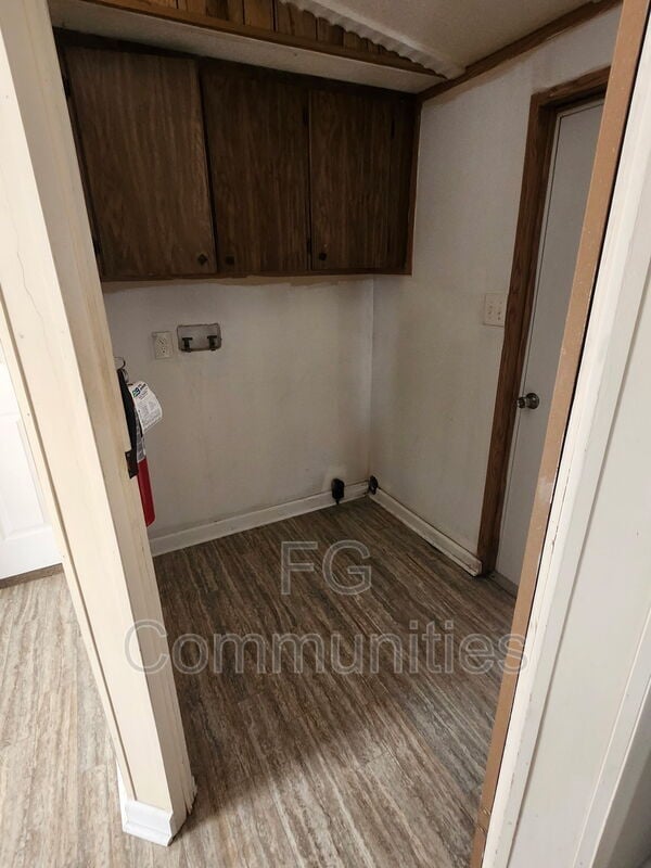 Photo - 1037 Crystal Blvd