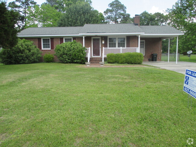 Building Photo - 1730 Elmwood Dr Rental