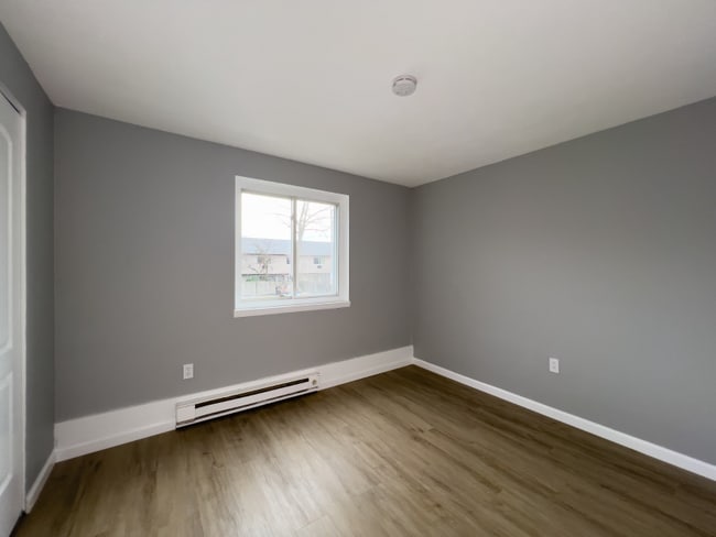 Photo - 2468 Lakeshore Blvd Unit C003