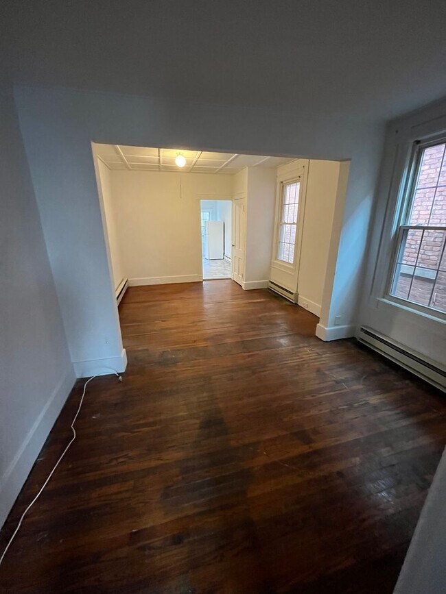 Photo - 11 Hooker Ave Unit Apt B