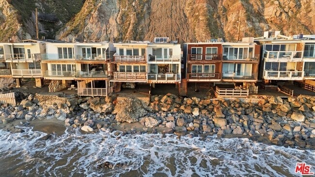 20456 Pacific Coast Hwy