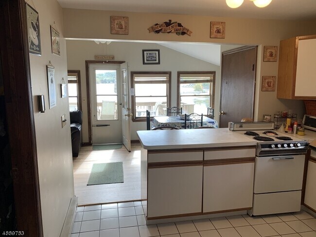 Photo - 703 N Lake Shore Dr