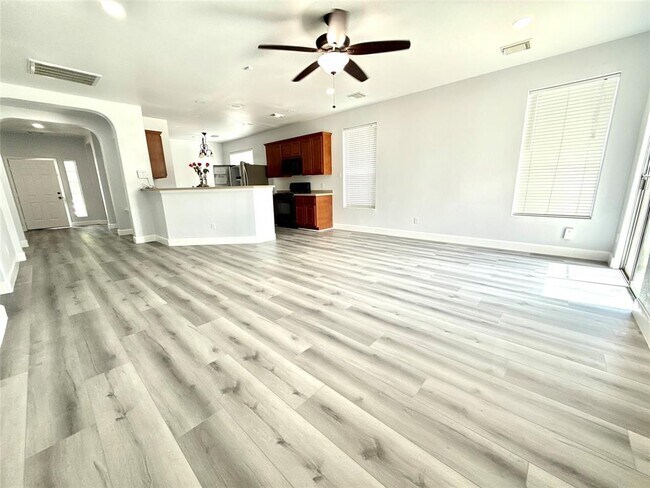 Photo - 1713 Bowerton Dr