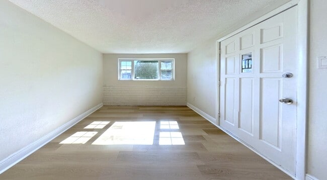 Photo - 5506 Staley Dr