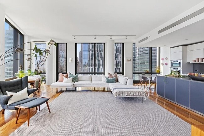 Photo - 101 Warren St Unit 2550