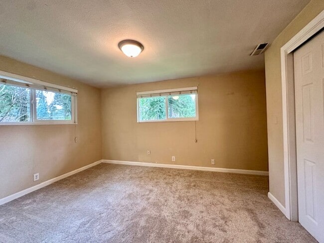 Photo - Private cozy rambler in the Issaquah school district