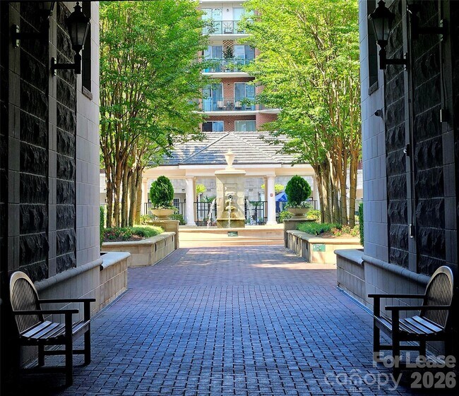 Photo - 300 W 5th St